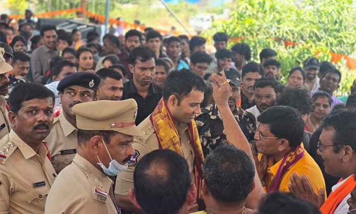 Karimnagar Police Commissioner Gaush Alam Attends Sita-Rama Wedding Ceremony