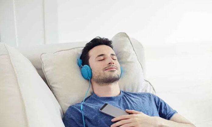 Experts warn that listening to music at high volume through headphones can cause permanent hearing loss