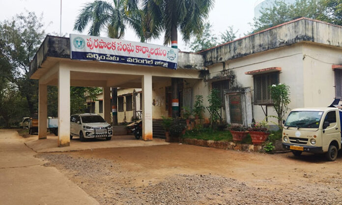 Narsampet municipality workers facing salary delays and financial crisis during Ugadi and Ramadan