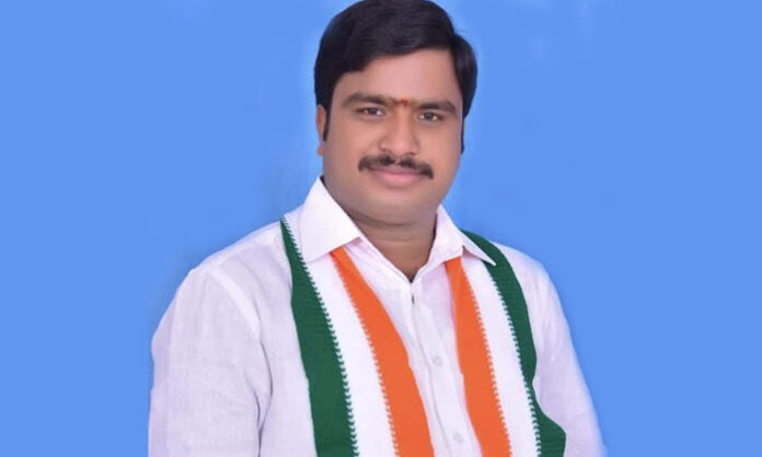 Srikanth Yadav appealing to celebrate Holi with natural colors and avoid chemical colors in Greater Malkajgiri