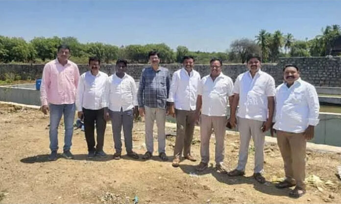 Bhaskar Yadav addressing media at CMR Technical Campus, explaining facilities and responding to allegations related to environmental concerns