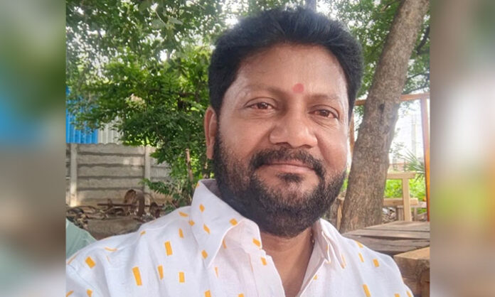 Edla Srinivas appeals for municipal co-option post in Mothkur highlighting his political experience and service