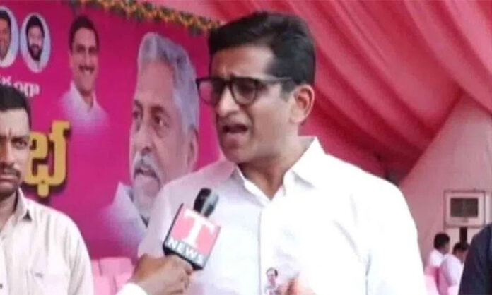 Massive crowd gathering for KCR public meeting in Jagtial as leaders inspect arrangements