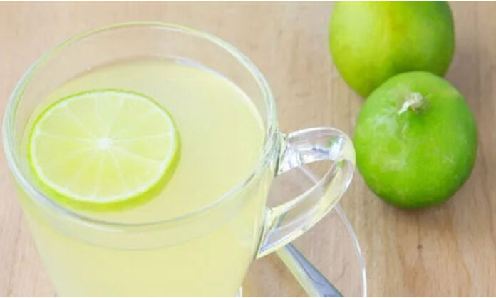 Lemon water with honey in lukewarm water helps in weight loss and improves digestion.Lemon water with honey in lukewarm water helps in weight loss and improves digestion.
