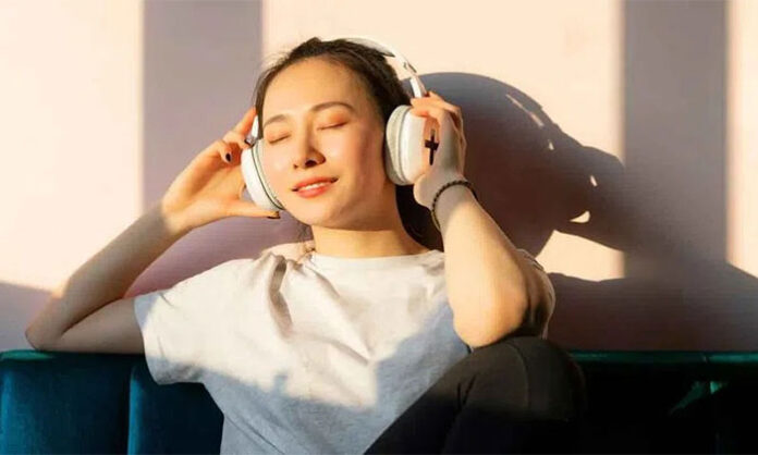 Music Therapy Reduces Anxiety 24 Minutes Auditory Beat Stimulation Study Results