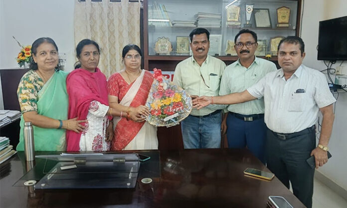 MPDOs meeting Nagapadmaja newly appointed DRDO Warangal and offering best wishes