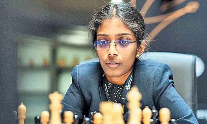 Vaishali Ramesh Babu defeats Divya Deshmukh to lead the Candidates Chess Tournament, sharing top position with Ju Jiner