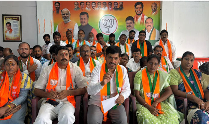 BJP leader addressing press conference supporting Women Reservation Bill in Telangana