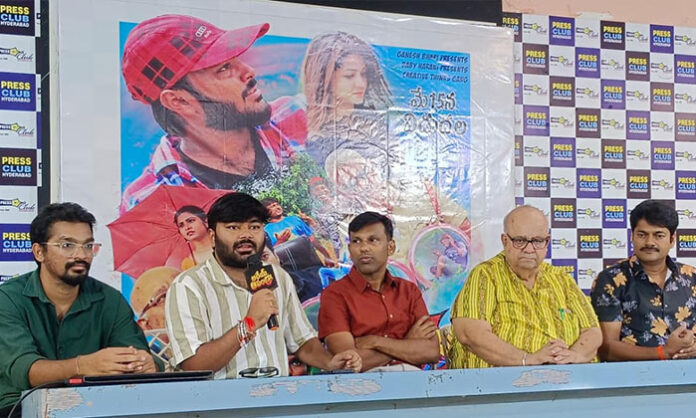 Director and actor Tallada Sai Krishna promotes the Telugu film Arey Apandra at a press meet in Hyderabad.