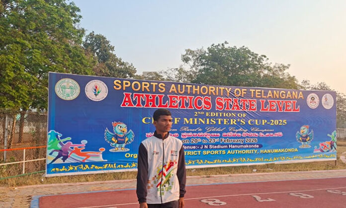 Batasingaram school student Mandari Dhananjaneyulu selected for Telangana state level athletics javelin throw championship