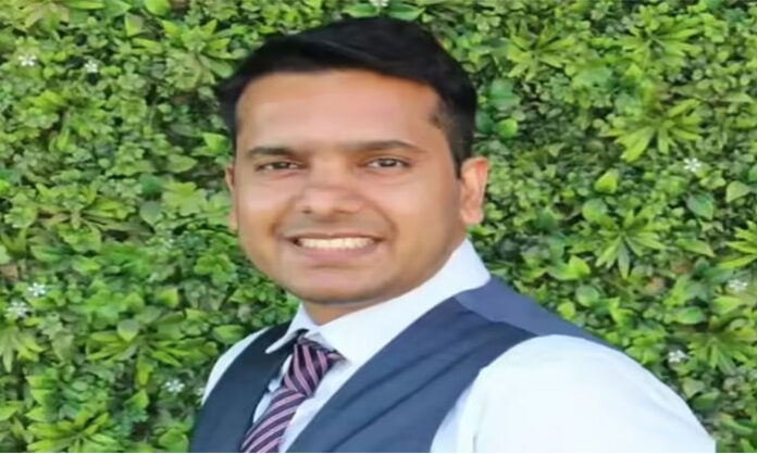Stock market analysis showing expert recommendations from Choice Broking for top under-100-rupee stocks including Ola Electric, Bank of Maharashtra, and Aditya Birla Fashion.