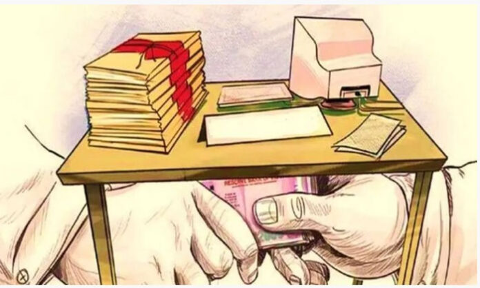 Delhi municipal official arrested by ACB while accepting bribe in Shalimar Bagh case
