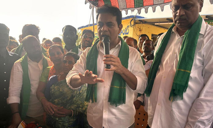 KTR interacting with farmers at maize procurement center in Jangaon highlighting delays and farmer distress