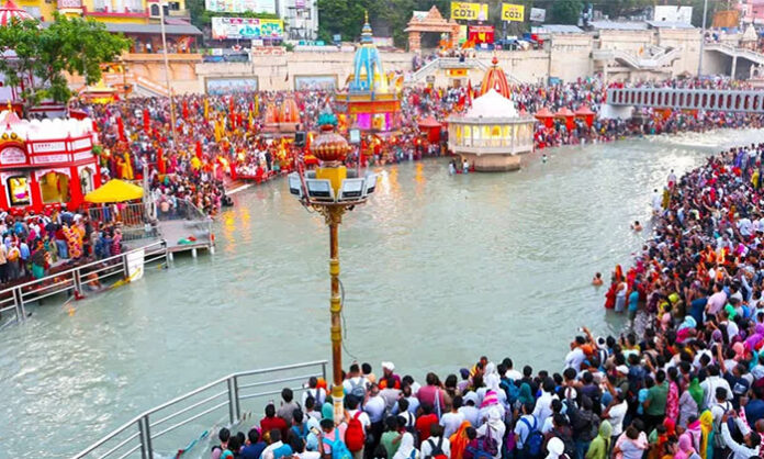A scenic view of Panchanaad Sangam in Uttar Pradesh where five rivers—Yamuna, Chambal, Kuwari, Sindh, and Pahuj—converge at a sacred confluence site.