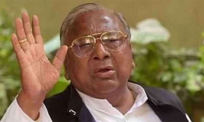V Hanumantha Rao announcing indefinite hunger strike demanding BC caste census clarity from central government