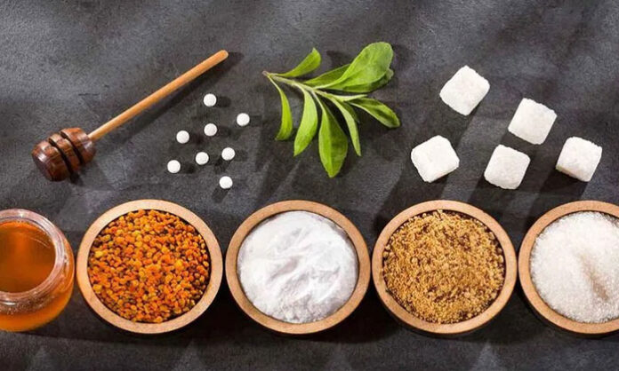 Healthy natural sweeteners as alternatives to sugar with advice on limited daily intake for better health