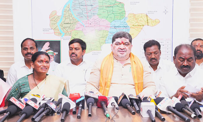Minister Ponnam Prabhakar addressing a media conference in Husnabad, criticizing Pawan Kalyan's remarks and questioning the proposed Nava Nirmana Sabha in Telangana.