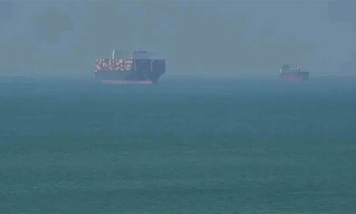 Strait of Hormuz shipping route reopens after US-Iran agreement allowing commercial vessel movement