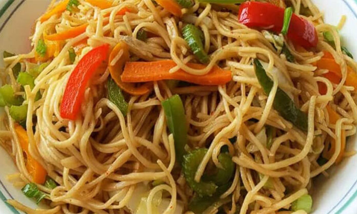 Instant noodles bowl highlighting high sodium content and health risks associated with late night consumption