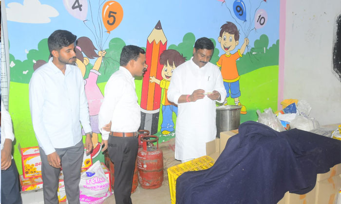 Alleti Maheshwar Reddy school inspection1