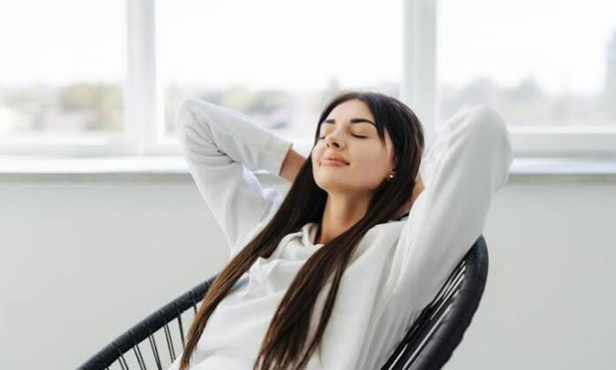 Experts explain how giving the mind adequate rest improves mental health, reduces stress, and enhances focus and productivity.