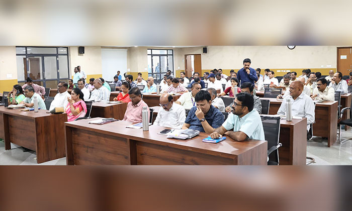 Prajavani | ప్రజావాణి దరఖాస్తులను వెంట వెంటనే పరిష్కరించాలి 9 Bhavesh Mishra directs prompt resolution of Prajavani applications09