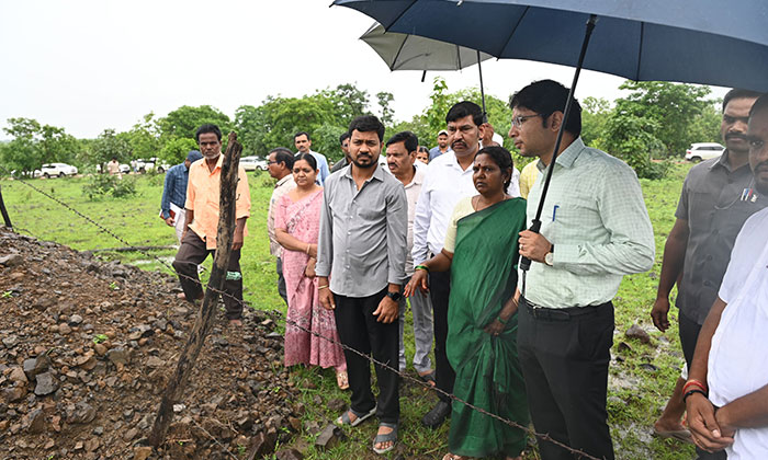 Collector | గ్రామాల్లో తాగునీటి సమస్యలు తలెత్తకుండా చర్యలు తీసుకోవాలి 3 Bhavesh Mishra reviews village drinking water3