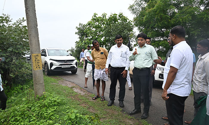 Collector | గ్రామాల్లో తాగునీటి సమస్యలు తలెత్తకుండా చర్యలు తీసుకోవాలి 6 Bhavesh Mishra reviews village drinking water6