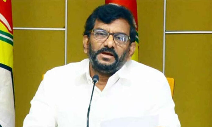 TDP leader Somireddy Chandramohan Reddy addressing the media while criticizing YS Jagan Mohan Reddy's remarks on Amaravati and the capital issue.