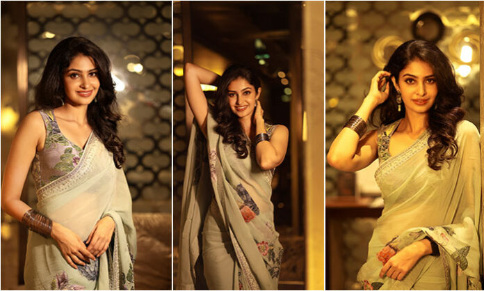 Stunning new stills of glamorous Tollywood star Manasa Varanasi are going viral on social media.