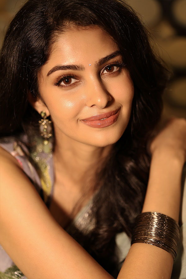 manasa varanasi latest stills10