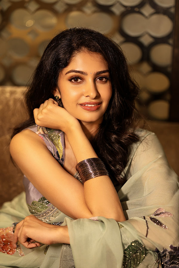 manasa varanasi latest stills11