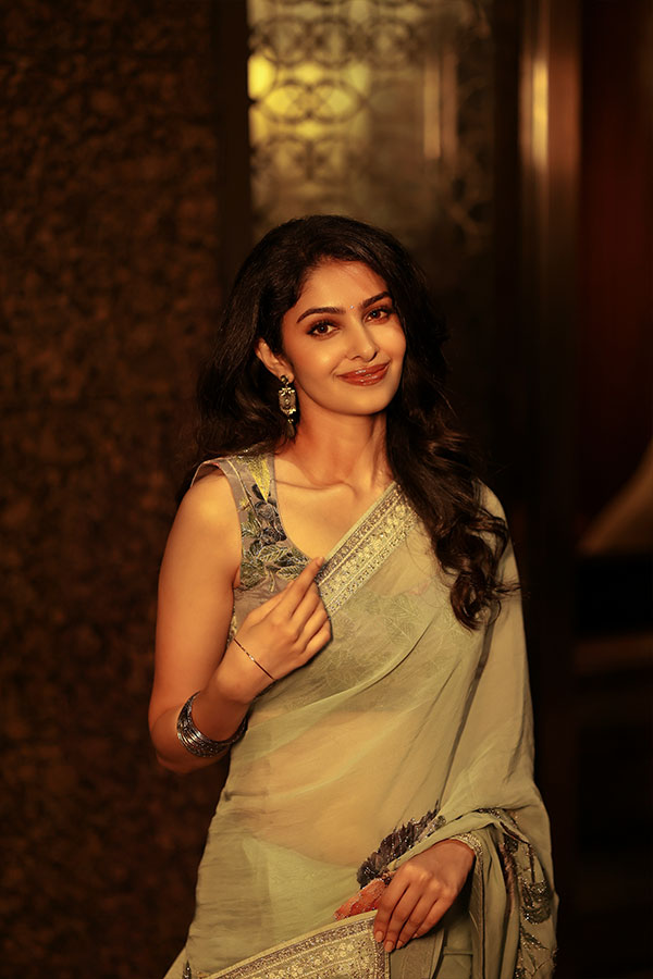manasa varanasi latest stills5