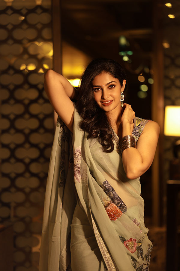 manasa varanasi latest stills7
