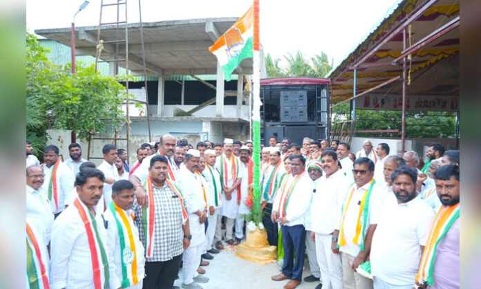 Ailla Srinivas Goud receives strong support for Ranga Reddy DCC President post during Congress organizational meeting