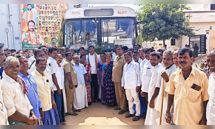 Amanagal-Mall bus service restored for villagers in Kadthal Mandal