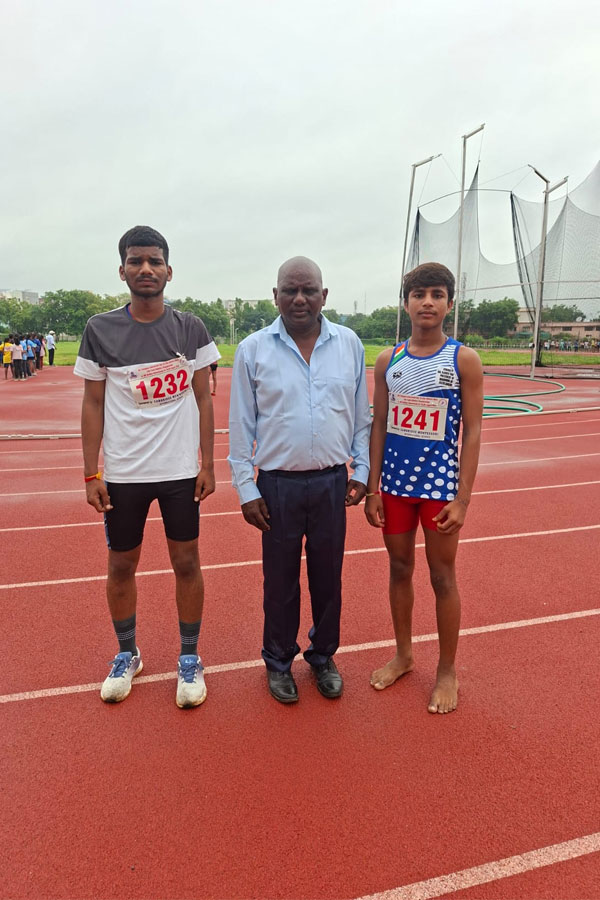 Batasingaram ZPHS students selected for Telangana state level athletics championship