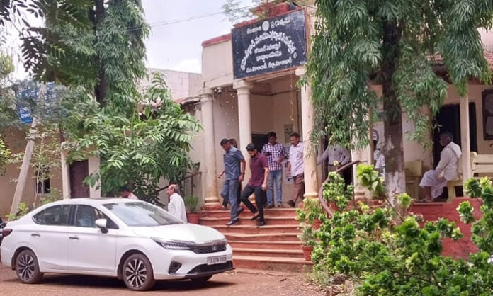 Actor Naga Chaitanya visits Vikarabad Tahsildar office as fans gather to see him