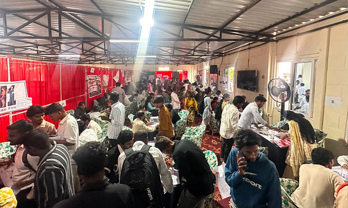 Over 7000 unemployed youth participate in Yellareddy job mela1