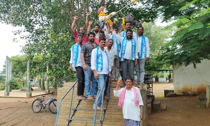 Sardar Sarvai Papanna birth anniversary celebrations