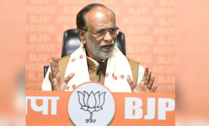 BJP MP Dr K. Laxman alleges land irregularities involving Telangana 22A prohibited properties