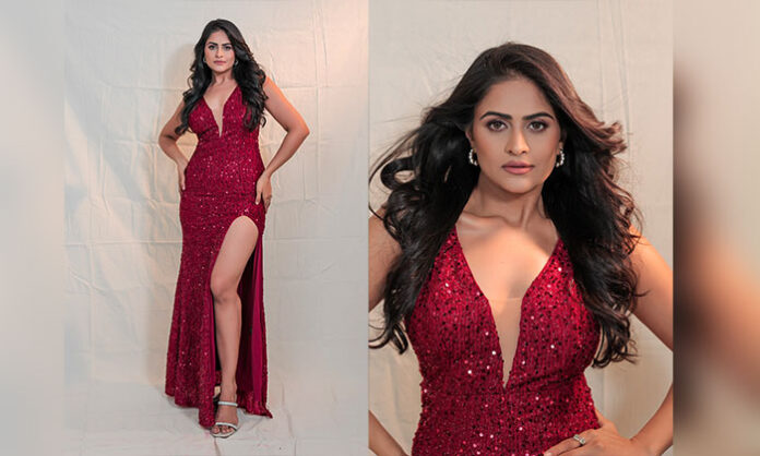 Actress Vaidika Senjaliya latest stylish stills and photos
