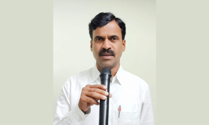 Guest lecturers in Telangana government junior colleges receive their salaries on the first day of the month under the new policy.