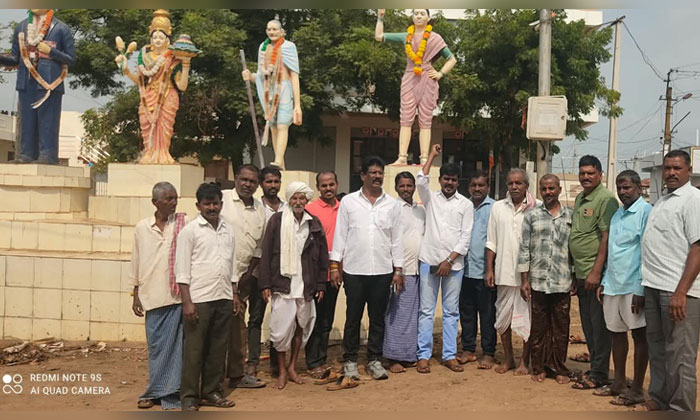 Chakali Ailamma Death Anniversary Tributes01