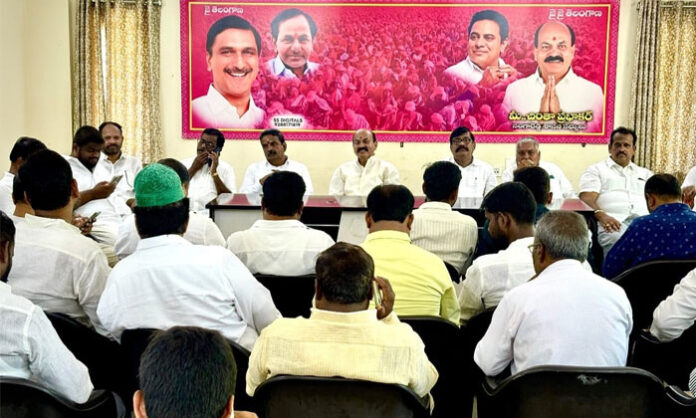 Chinta Prabhakar highlights KCR-era tribal welfare measures at Shivannagudem and Tammuli Bhai Thanda