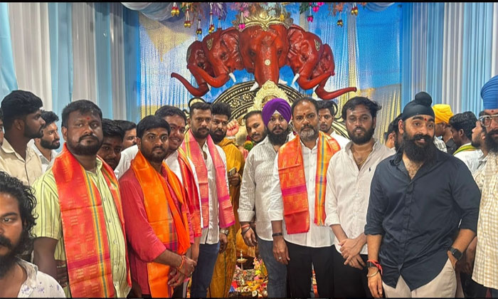 Chinta Sainath Visits Vinayaka Pandals in Sangareddy 1