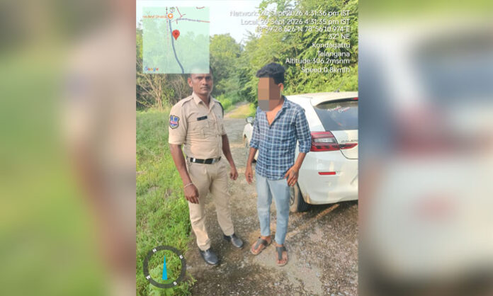 Kodimial Blue Colts Constable Srinivas, commended by District SP Ashok Kumar for his swift response in saving a 23-year-old man following a suicide attempt.