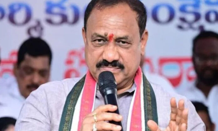 TPCC Chief Mahesh Kumar Goud participating in Ganesh immersion celebrations in Nizamabad