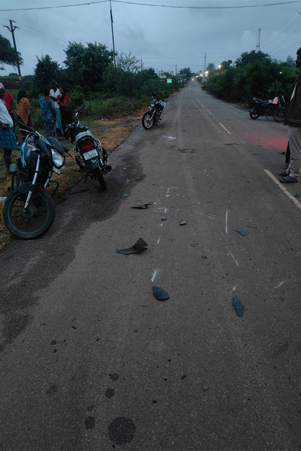 Tadwai two bike collision accident2