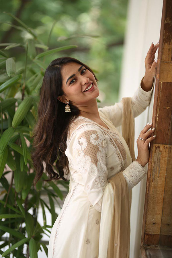 Tatvam Heroine Dashvika K Shares Her Debut Experience Ahead of October 2 Release 3